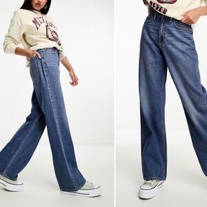 Hollister high rise baggy fit jeans - SZ 32